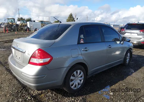 2010 Nissan Versa 1.8S z USA, uszkodzony, nr VIN 3N1BC1AP9AL437021